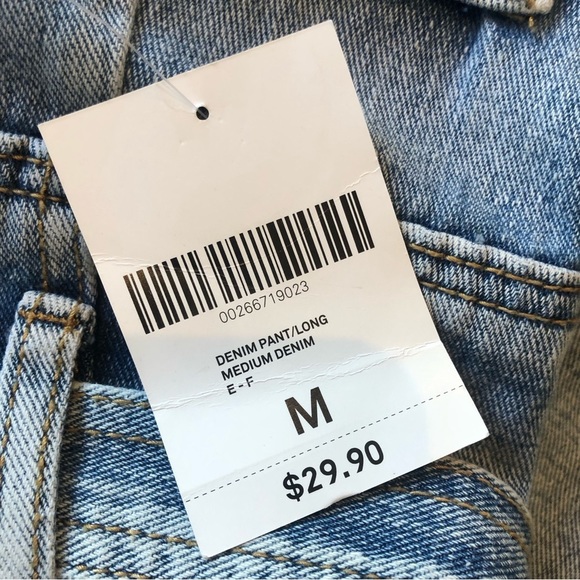 NWT Forever21  high waisted jeans with belt size medium - Picture 3 of 4